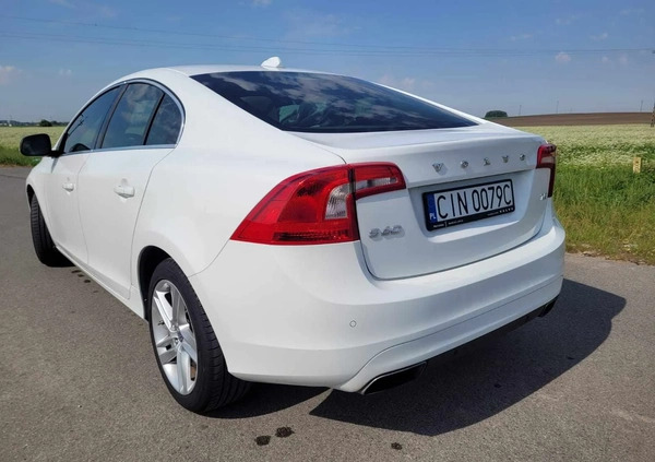 Volvo S60 cena 54500 przebieg: 126000, rok produkcji 2015 z Warszawa małe 37